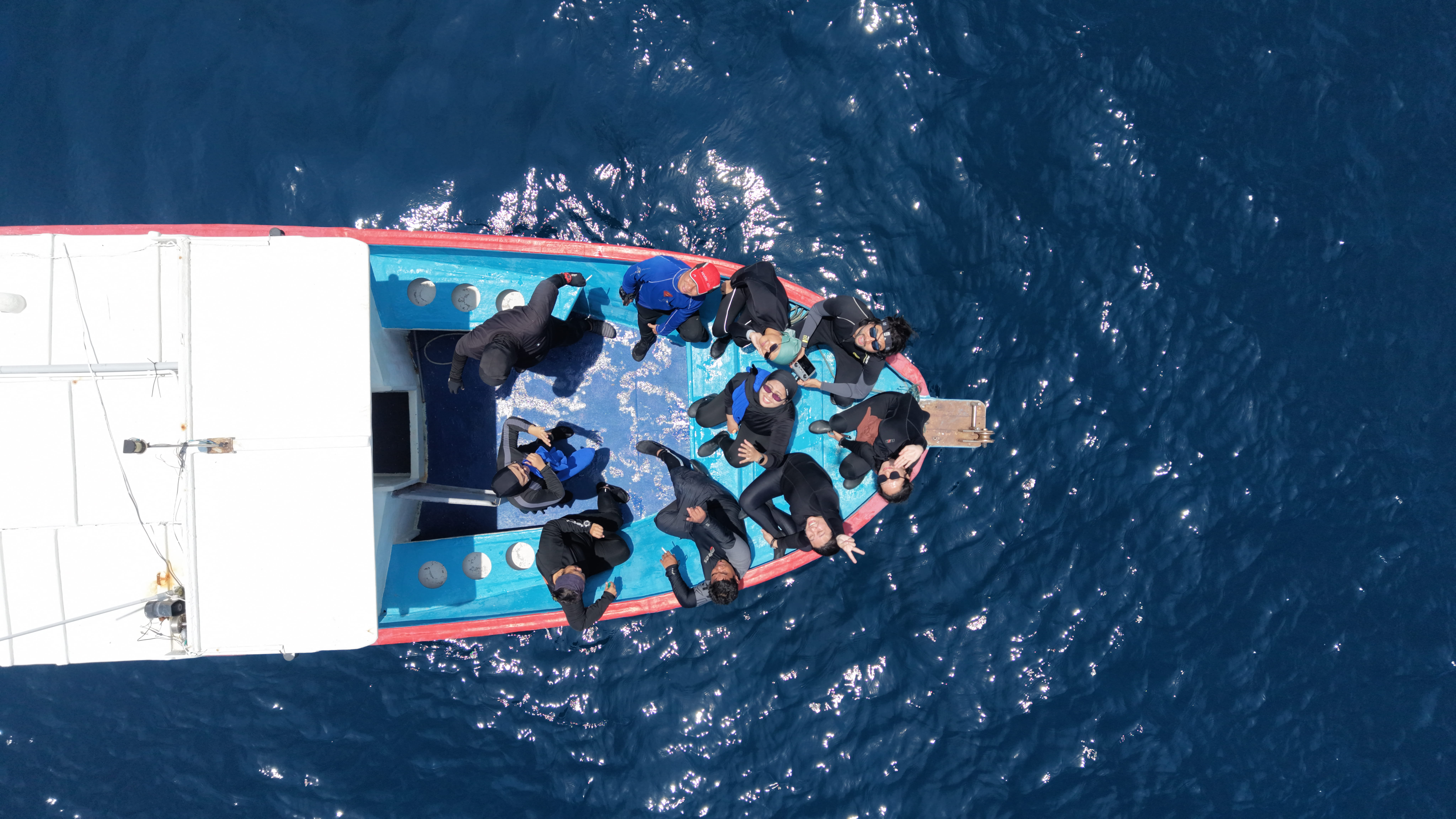 Dive Network crew on boat, Tenggol